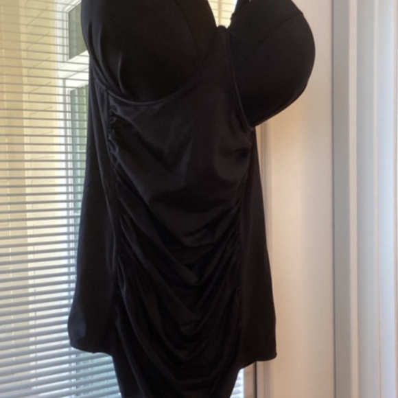 Torrid NWOT Black One Piece Swimsuit - Picture 5 of 6